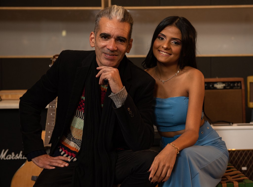 Késia Souza desponta com clipe “Amante de&nbsp;Ex”