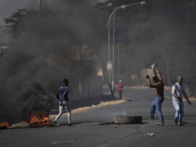 Protestos na África do Sul deixam 270&nbsp;mortos