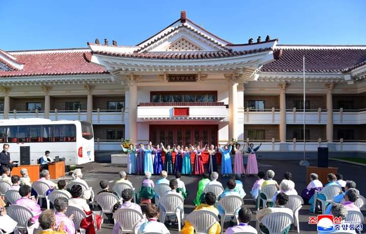 Coreia do Norte celebra Dia Internacional do&nbsp;Idoso