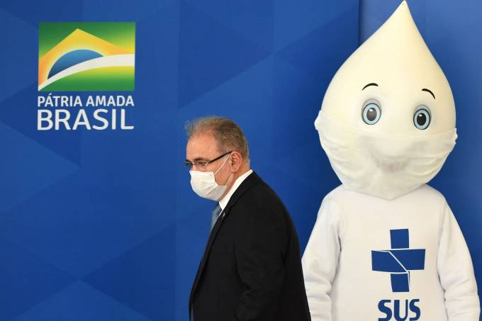 Saúde mantém em sigilo documento sobre vacinação contra&nbsp;COVID