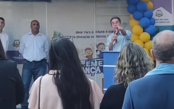 Prefeito de Aparecida manda GCM apreender celular de&nbsp;vereador