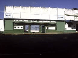 Homem furta TV de 50 polegadas e tenta fugir a&nbsp;pé